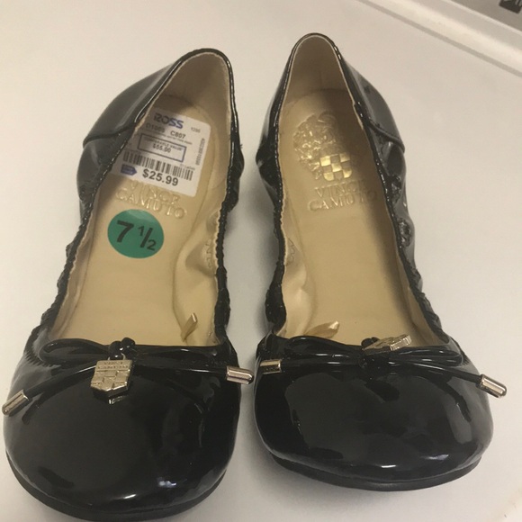 (NWT) VINCE CAMUTO slippers - Picture 1 of 2